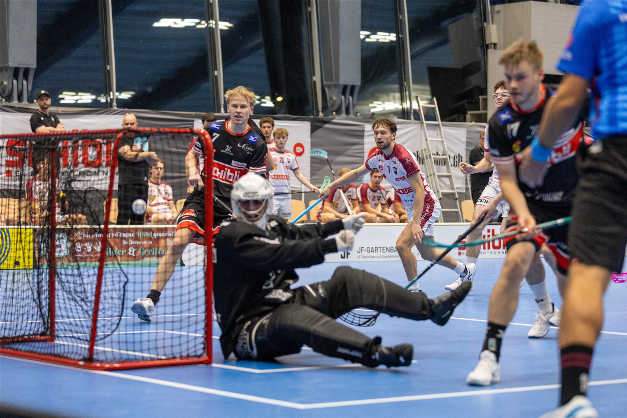 L-UPL: DIE ELENDE 55. MINUTE L-UPL: DIE ELENDE 55. MINUTE